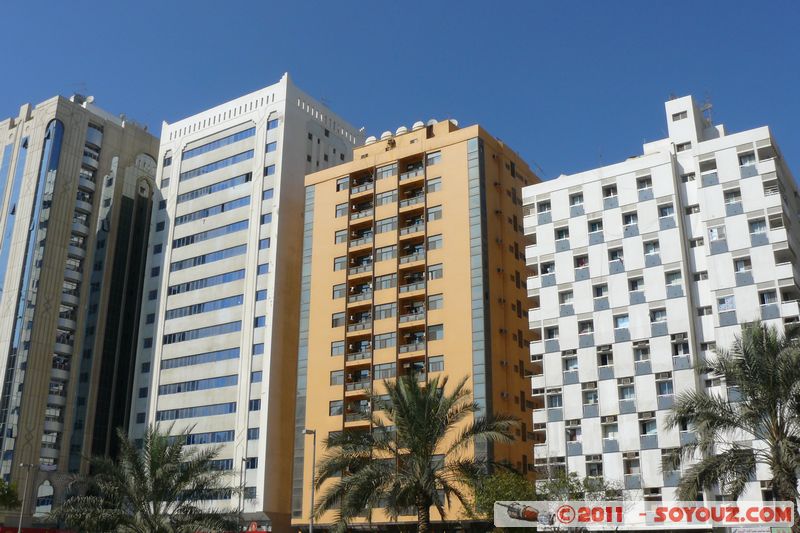 Abu Dhabi - Steps
Mots-clés: Ab&Aring;&laquo; Z&Igrave;&sect;aby Al Wa&aacute;&cedil;&copy;dah mirats Arabes Unis geo:lat=24.47157790 geo:lon=54.37292317 UAE United Arab Emirates