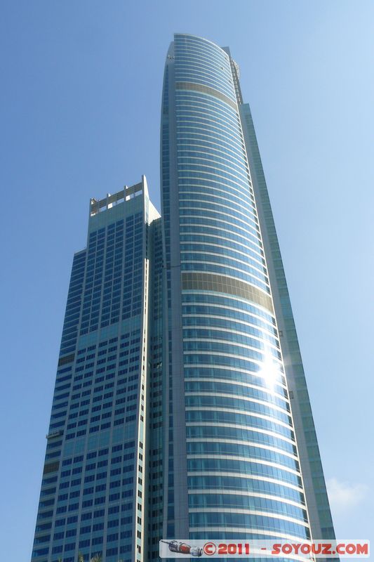 Abu Dhabi - Corniche Road - Nation Towers
Mots-clés: Ab&Aring;&laquo; Z&Igrave;&sect;aby Al Khubayrah mirats Arabes Unis geo:lat=24.46469915 geo:lon=54.32689574 UAE United Arab Emirates Corniche Road Nation Towers