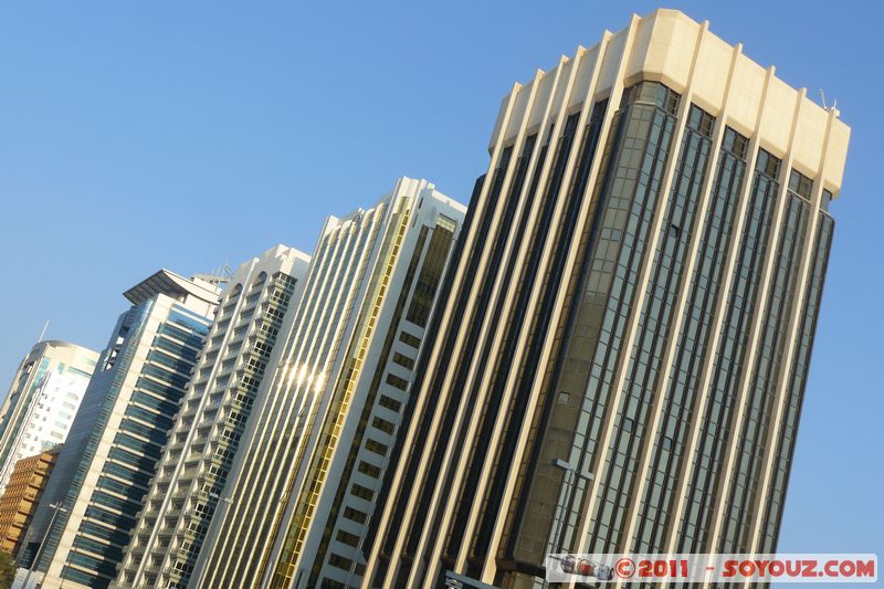 Abu Dhabi - To the Sky
Mots-clés: Ab&Aring;&laquo; Z&Igrave;&sect;aby Al Kh&Auml;�lid&Auml;&laquo;yah mirats Arabes Unis geo:lat=24.47034355 geo:lon=54.34398779 UAE United Arab Emirates