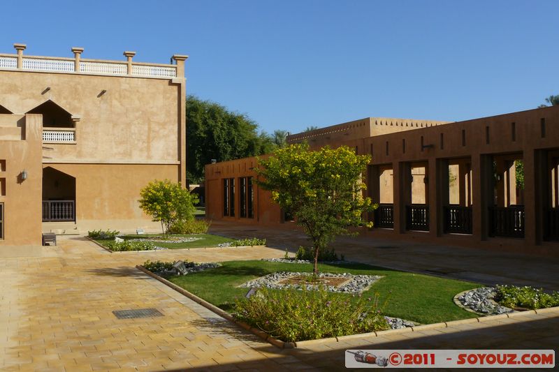 Al Ain - Sheikh Zayed Palace Museum
Mots-clés: Ab&Aring;&laquo; Z&Igrave;&sect;aby Al Mu&acirc;��tara mirats Arabes Unis geo:lat=24.21512416 geo:lon=55.76060855 UAE United Arab Emirates chateau Sheikh Zayed Palace Museum