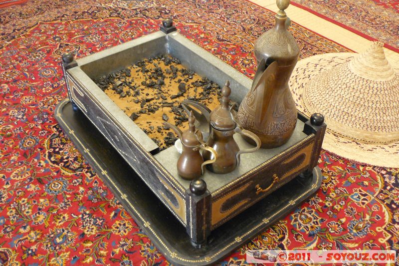 Al Ain - Sheikh Zayed Palace Museum - Majlis
Mots-clés: Ab&Aring;&laquo; Z&Igrave;&sect;aby Al Mu&acirc;��tara mirats Arabes Unis geo:lat=24.21513140 geo:lon=55.76087843 UAE United Arab Emirates chateau Sheikh Zayed Palace Museum