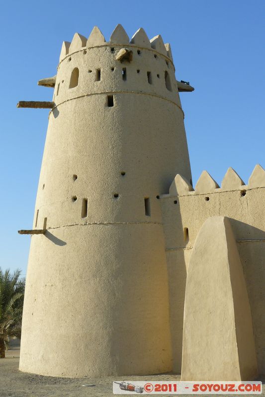 Al Ain - Al Jahili Fort
Mots-clés: Ab&Aring;&laquo; Z&Igrave;&sect;aby Al Mu&acirc;��tara mirats Arabes Unis geo:lat=24.21609667 geo:lon=55.75294033 UAE United Arab Emirates Al Jahili Fort chateau