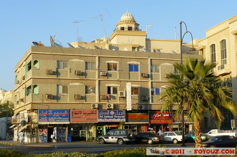 Al Ain
Mots-clés: geo:lat=24.22210920 geo:lon=55.76725915 mirats Arabes Unis UAE United Arab Emirates