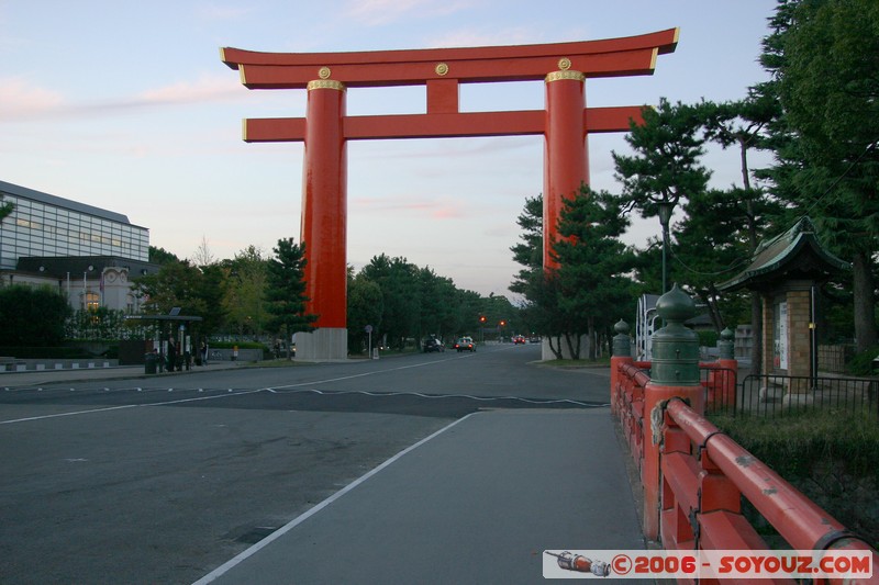 Heian-jingu gate
