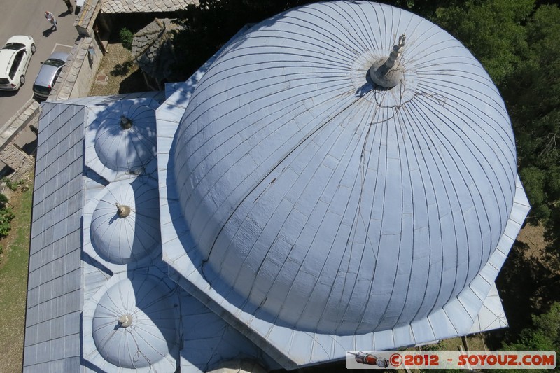 Mostar - Stari Grad - Karadjoz-bey mosque
Mots-clés: BIH Bosnie HerzÃ©govine Federation of Bosnia and Herzegovina geo:lat=43.34130242 geo:lon=17.81372526 geotagged Mostar patrimoine unesco Stari grad Karadjoz-bey mosque Mosque