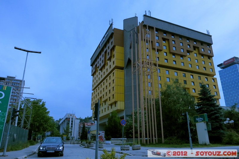 Sarajevo - The Holiday Inn
Mots-clés: BIH Bosnie HerzÃ©govine geo:lat=43.85583278 geo:lon=18.40355337 geotagged Republika Srpska Vraca The Holiday Inn