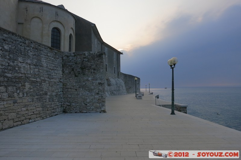 Porec - Dr. Ante Sonje obala - Twilight
Mots-clés: Croatie geo:lat=45.22901729 geo:lon=13.59336967 geotagged HRV Istarska Pore sunset mer Lumiere
