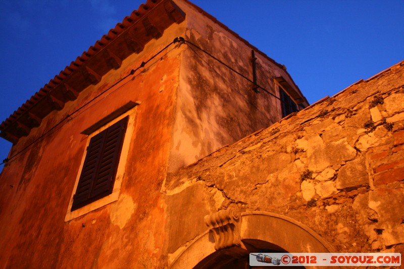 Porec by Night - Eufrazijeva
Mots-clés: Croatie geo:lat=45.22841259 geo:lon=13.59170794 geotagged HRV Istarska Pore Nuit medieval