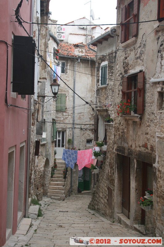 Rovinj
Mots-clés: Croatie geo:lat=45.08249061 geo:lon=13.63209207 geotagged HRV Istarska Rovinj medieval