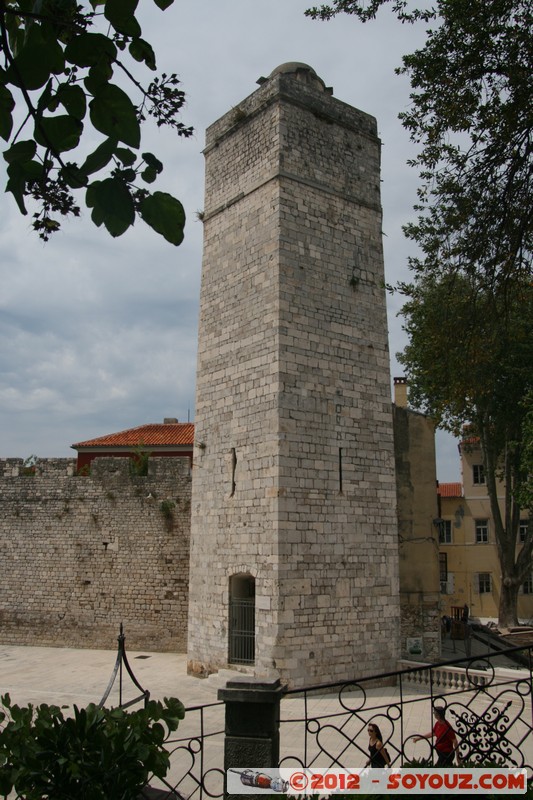 Zadar - Trg Pet Bunara - Kapetanova kula
Mots-clés: Brodarica Croatie geo:lat=44.11248833 geo:lon=15.22898491 geotagged HRV Zadar Zadarska Trg Pet Bunara medieval chateau