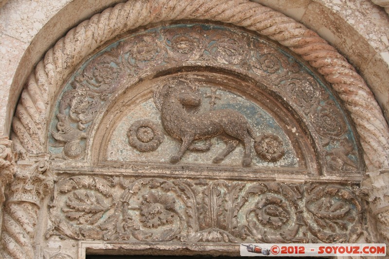 Zadar - Zadarska katedrala
Mots-clés: Brodarica Croatie geo:lat=44.11643190 geo:lon=15.22430095 geotagged HRV Zadar Zadarska Eglise Zadarska katedrala