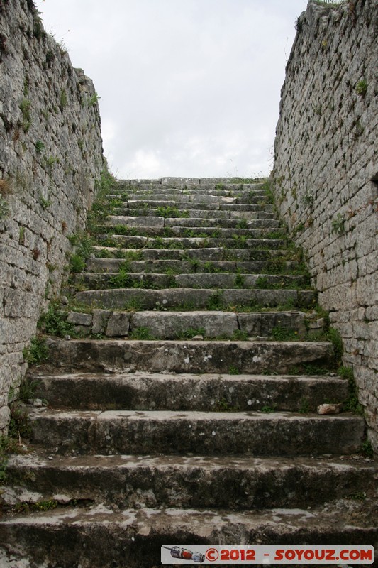 Salona roman ruins - Amphitheatre
Mots-clés: Croatie geo:lat=43.53860244 geo:lon=16.47491600 geotagged HRV Splitsko-Dalmatinska Romain Ruines Amphitheatre