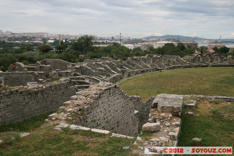 Salona roman ruins - Amphitheatre
Mots-clés: Croatie geo:lat=43.53875654 geo:lon=16.47496821 geotagged HRV Splitsko-Dalmatinska Romain Ruines Amphitheatre