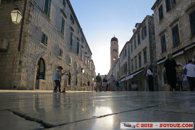 Dubrovnik - Stradun
Mots-clés: Bosanka Croatie DubrovaÄ�ko-Neretvanska geo:lat=42.64138765 geo:lon=18.10901206 geotagged HRV PloÄ�e Stradun medieval patrimoine unesco