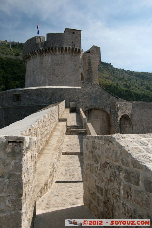 Dubrovnik - Walk on the city walls - Minceta
Mots-clés: Bosanka Croatie DubrovaÄ�ko-Neretvanska geo:lat=42.64257245 geo:lon=18.10795020 geotagged HRV PloÄ�e medieval patrimoine unesco chateau Minceta