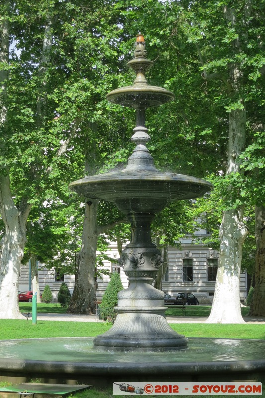 Zagreb - Park Zrinjevac
Mots-clés: Croatie geo:lat=45.81088313 geo:lon=15.97767348 geotagged Gornji Ä�ehi HRV Zagreb - Centar ZagrebaÄ�ka Park Zrinjevac Fontaine