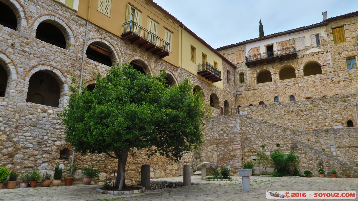 Monastery of Hosios Loukas
Mots-clés: Distomo GRC Gr&egrave;ce Ste&iacute;ri Hosios Loukas Monastere patrimoine unesco Hdr