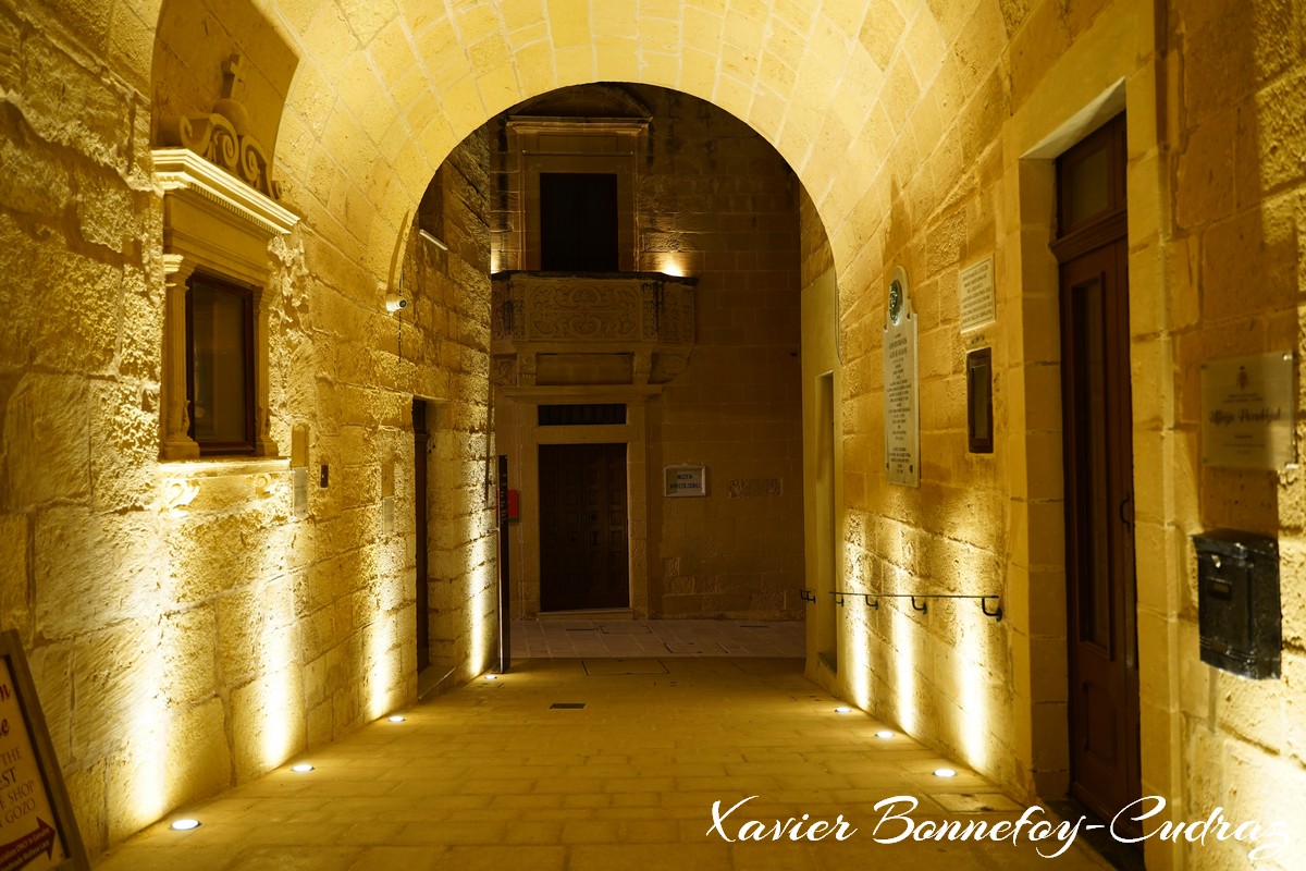 Gozo - Rabat (Victoria) - Cittadella
Mots-clés: geo:lat=36.04596744 geo:lon=14.23952848 geotagged Malte MLT Victoria Malta Gozo Rabat Nuit Cittadella