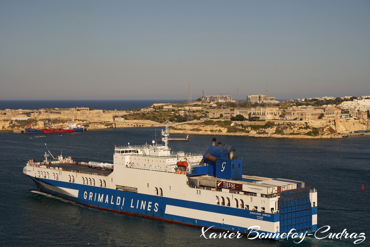 Valletta - The Three Cities from Upper Barrakka Gardens
Mots-clés: Floriana geo:lat=35.89473662 geo:lon=14.51231852 geotagged Il-Belt Valletta Malte MLT Valletta Malta South Eastern La Valette Grand Harbour The Three Cities bateau Upper Barrakka Gardens Kalkara Lumiere
