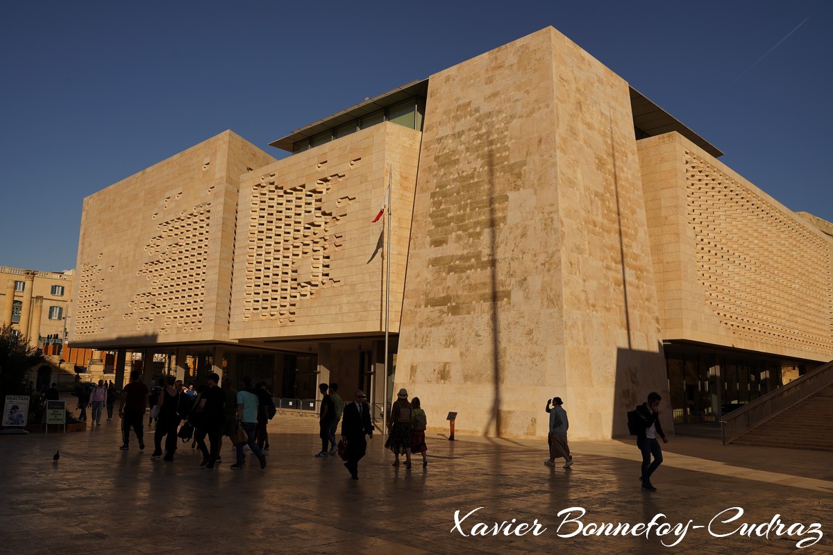 Valletta - New Parliament Building
Mots-clés: Floriana geo:lat=35.89626629 geo:lon=14.50926751 geotagged Il-Belt Valletta Malte MLT Valletta Malta South Eastern La Valette patrimoine unesco New Parliament Building Republic Street Lumiere