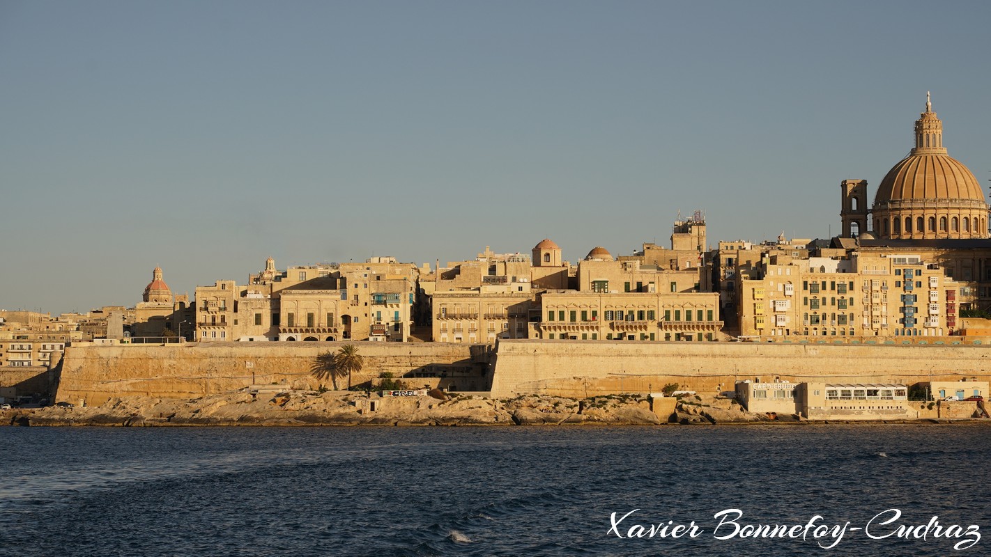 Valletta from Marsamxett Harbour
Mots-clés: geo:lat=35.90396416 geo:lon=14.50952768 geotagged Il-Belt Valletta Malte MLT Valletta Malta South Eastern La Valette patrimoine unesco Marsamxett Harbour Eglise Religion Sanctuary Basilica of Our Lady of Mount Carmel Lumiere
