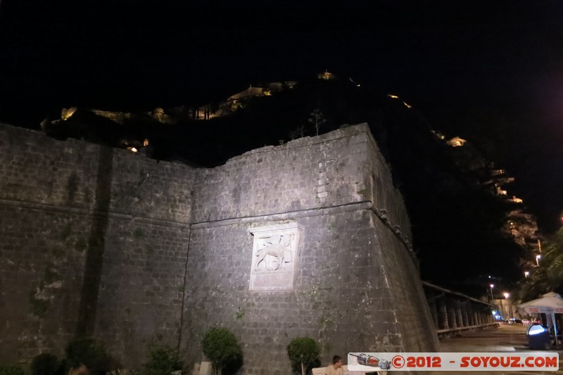 Kotor fortress by night - Ramparts
Mots-clés: geo:lat=42.42456407 geo:lon=18.76949105 geotagged Kotor MNE MontÃ©nÃ©gro OpÅ¡tina Kotor Montenegro patrimoine unesco Nuit