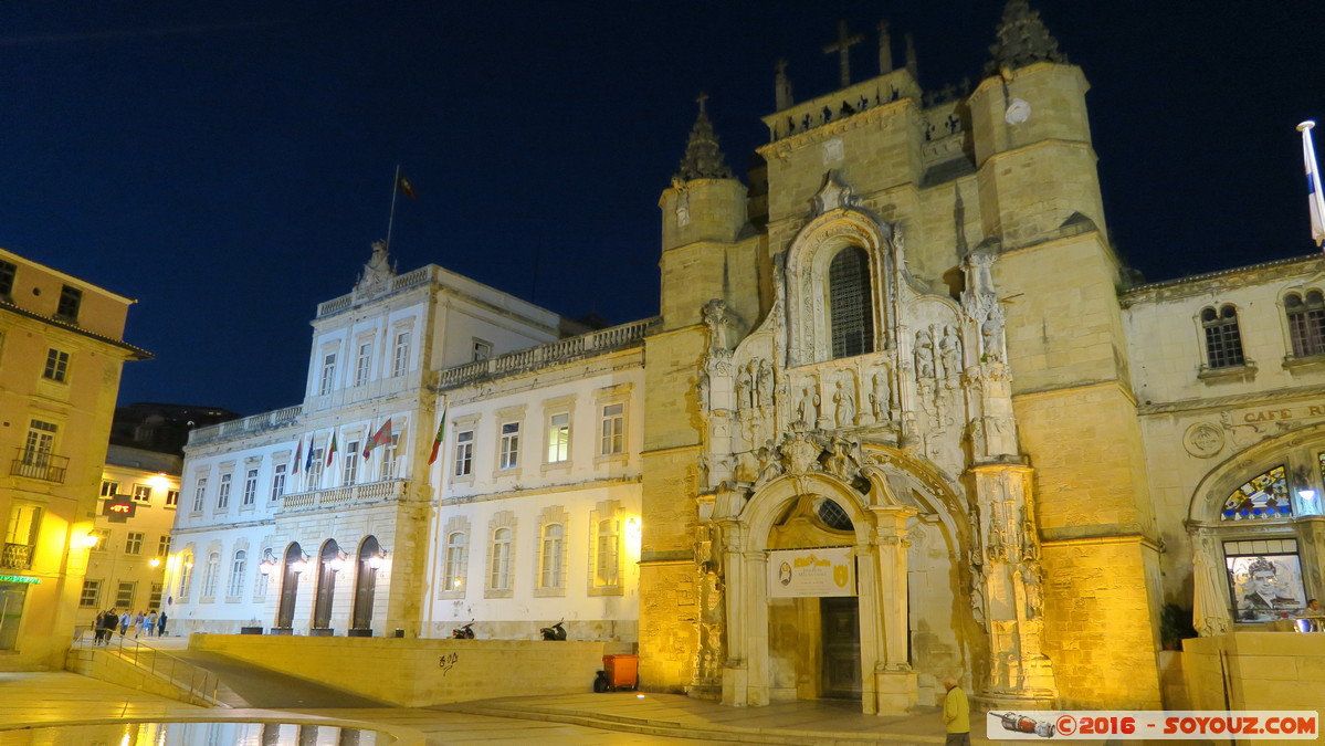 Coimbra by Night - C&acirc;mara Municipal e Mosteiro de Santa Cruz
Mots-clés: Coimbra geo:lat=40.21082460 geo:lon=-8.42904836 geotagged Portugal PRT Nuit Pra&ccedil;a 8 de Maio Mosteiro de Santa Cruz
