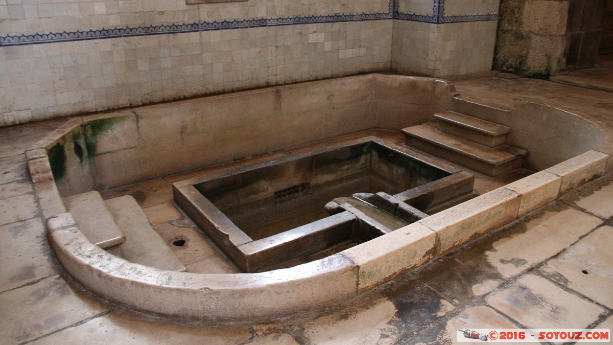 Mosteiro de Alcoba&ccedil;a - Cozinha agua
Mots-clés: Alcoba&ccedil;a geo:lat=39.54887312 geo:lon=-8.97931159 geotagged Leiria Molianos Portugal PRT Mosteiro de Alcoba&ccedil;a patrimoine unesco Monastere Cozinha