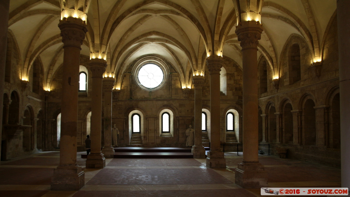 Mosteiro de Alcoba&ccedil;a - Refeit&oacute;rio
Mots-clés: Alcoba&ccedil;a geo:lat=39.54889165 geo:lon=-8.97947747 geotagged Leiria Molianos Portugal PRT Mosteiro de Alcoba&ccedil;a patrimoine unesco Monastere Refeit&oacute;rio