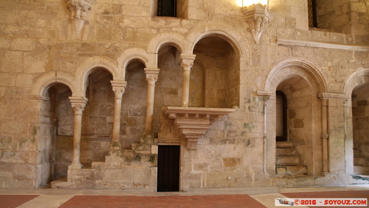 Mosteiro de Alcoba&ccedil;a - Refeit&oacute;rio
Mots-clés: Alcoba&ccedil;a geo:lat=39.54895585 geo:lon=-8.97941351 geotagged Leiria Molianos Portugal PRT Mosteiro de Alcoba&ccedil;a patrimoine unesco Monastere Refeit&oacute;rio