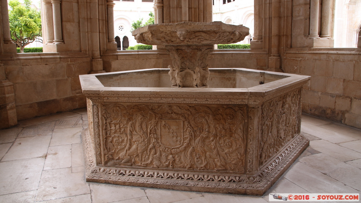 Mosteiro de Alcoba&ccedil;a - Claustro de D. Dinis - Sala della Fontana
Mots-clés: Alcoba&ccedil;a Fonte Santa geo:lat=39.54851100 geo:lon=-8.97966167 geotagged Leiria Portugal PRT Mosteiro de Alcoba&ccedil;a patrimoine unesco Monastere Claustro de D. Dinis Fontaine