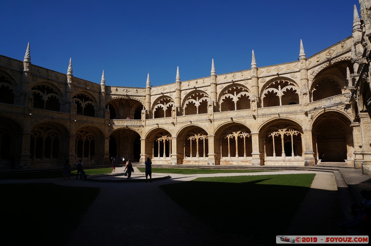 Lisboa - Mosteiro do Jeronimos - Claustro
Mots-clés: Ajuda Alg&eacute;s geo:lat=38.69800686 geo:lon=-9.20569423 geotagged Lisboa Portugal PRT Belem Mosteiro do Jeronimos patrimoine unesco Monastere