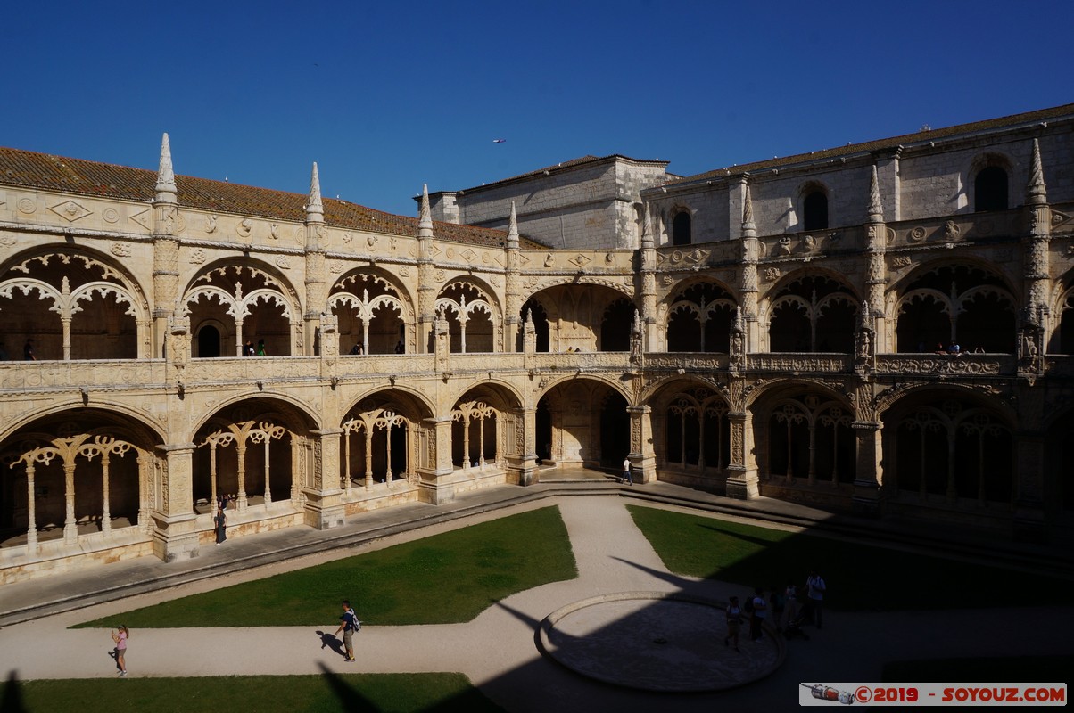 Lisboa - Mosteiro do Jeronimos - Claustro
Mots-clés: Ajuda Alg&eacute;s geo:lat=38.69812125 geo:lon=-9.20552417 geotagged Lisboa Portugal PRT Belem Mosteiro do Jeronimos patrimoine unesco Monastere