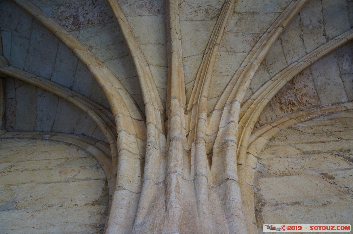 Lisboa - Mosteiro do Jeronimos - Claustro
Mots-clés: Ajuda Alg&eacute;s geo:lat=38.69793667 geo:lon=-9.20552667 geotagged Lisboa Portugal PRT Belem Mosteiro do Jeronimos patrimoine unesco Monastere