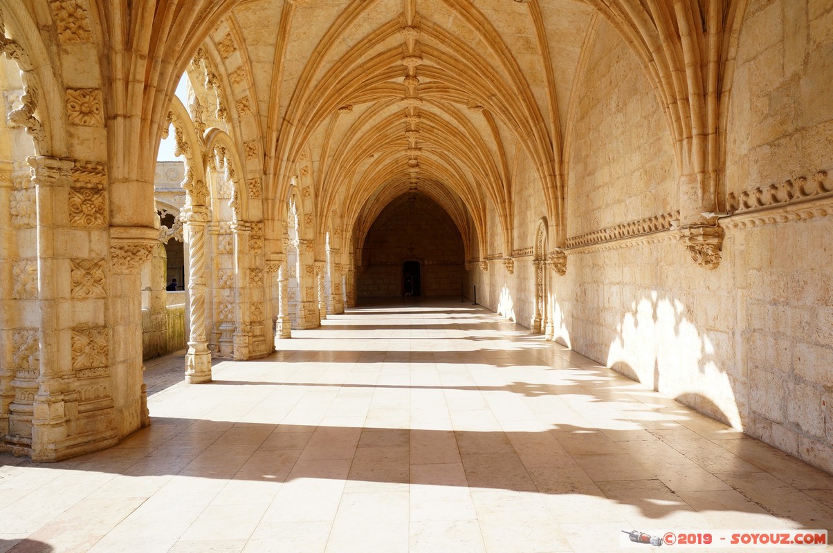 Lisboa - Mosteiro do Jeronimos - Claustro
Mots-clés: Ajuda Alg&eacute;s geo:lat=38.69809697 geo:lon=-9.20547114 geotagged Lisboa Portugal PRT Belem Mosteiro do Jeronimos patrimoine unesco Monastere
