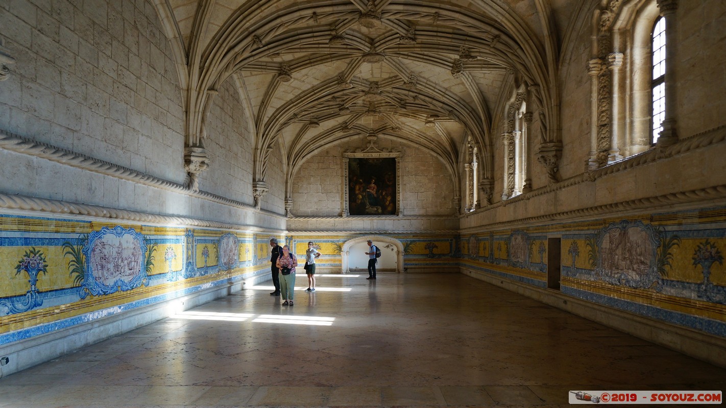 Lisboa - Mosteiro do Jeronimos - refeitorio
Mots-clés: Ajuda Alg&eacute;s geo:lat=38.69813184 geo:lon=-9.20618005 geotagged Lisboa Portugal PRT Belem Mosteiro do Jeronimos patrimoine unesco Monastere Refeitorio Azulejos