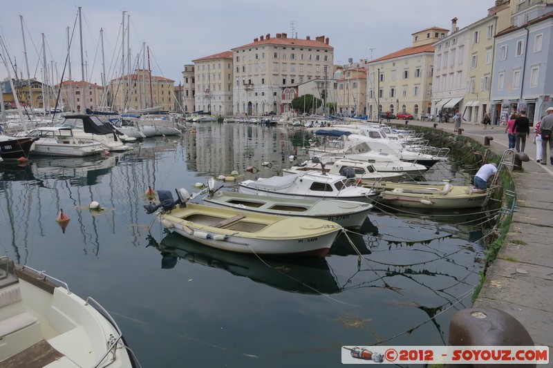Piran
Mots-clés: geo:lat=45.52613371 geo:lon=13.56844598 geotagged Piran PortoroÅ¾/Portorose SlovÃ¨nie SVN Slovenie mer bateau