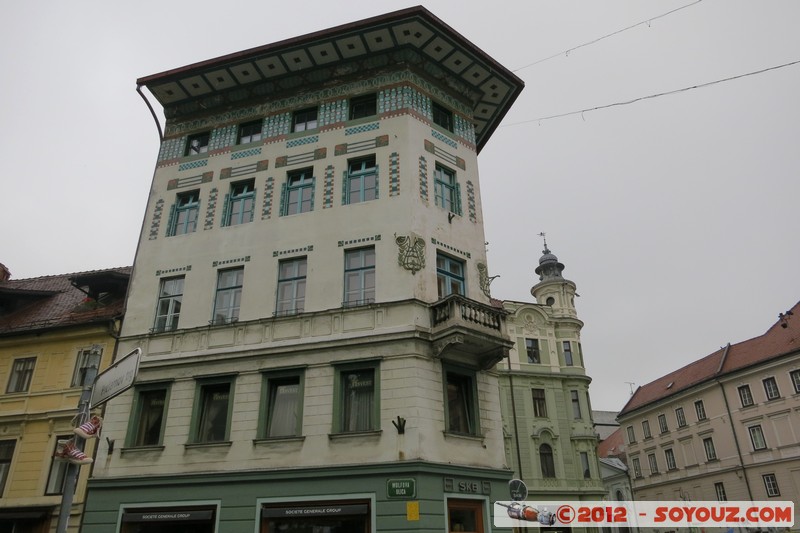 Ljubljana - Hauptmanova hisa
Mots-clés: geo:lat=46.05141944 geo:lon=14.50593911 geotagged Ljubljana SlovÃ¨nie SVN Slovenie