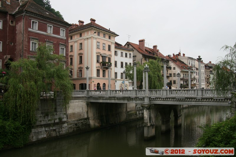 Ljubljana - Hnbarjevo nabrezje - Cevljarski most
Mots-clés: geo:lat=46.04873505 geo:lon=14.50535463 geotagged Ljubljana SlovÃ¨nie SVN Slovenie Pont