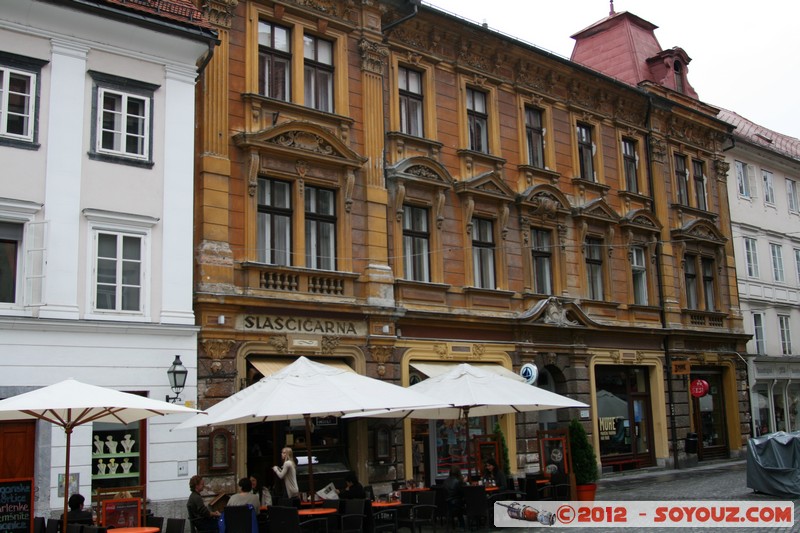 Ljubljana - The Stari and Gornji trg Squares
Mots-clés: geo:lat=46.04680556 geo:lon=14.50656889 geotagged Ljubljana SlovÃ¨nie SVN Slovenie