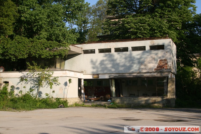 Arbanasi - Usine en ruine
