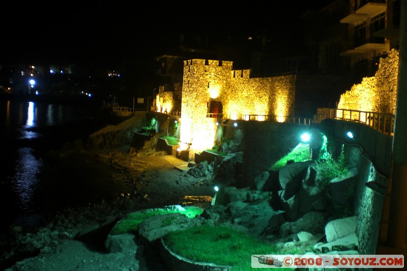 Sozopol by Night
Mots-clés: Nuit
