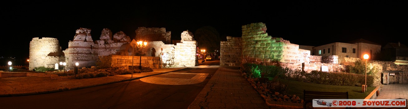 Nesebar - Old Town Gate - panorama
Mots-clés: Nuit Ruines panorama patrimoine unesco