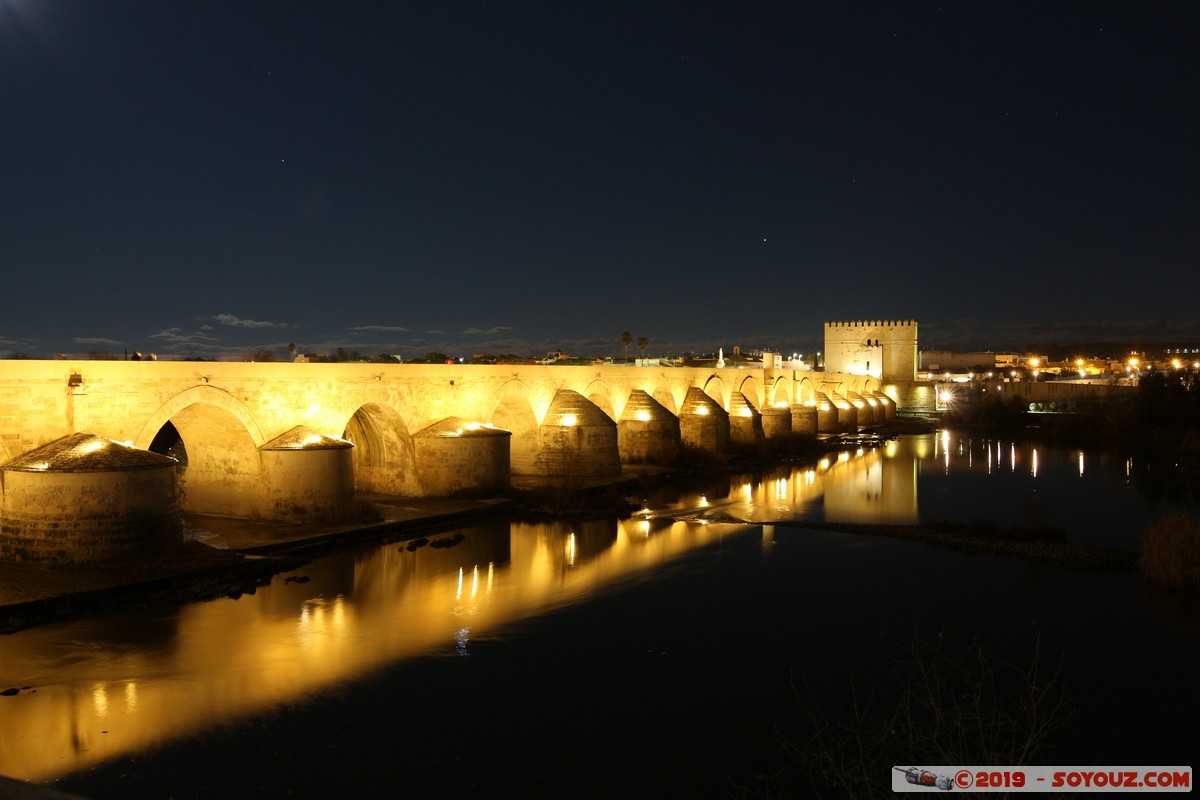 Cordoba by Night -  Puente Romano
Mots-clés: Andalucia C&oacute;rdoba ESP Espagne Terrenos Del Castillo (Cordoba) Nuit Riviere Puente Romano Ruines romaines Lune