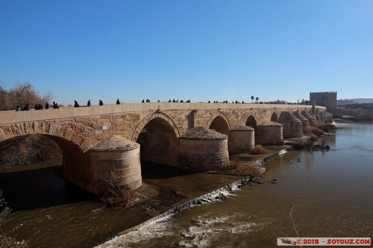 Cordoba - Puente Romano
Mots-clés: Andalucia C&oacute;rdoba ESP Espagne Pitas, Las (Cordoba) Puente Romano Ruines romaines Riviere