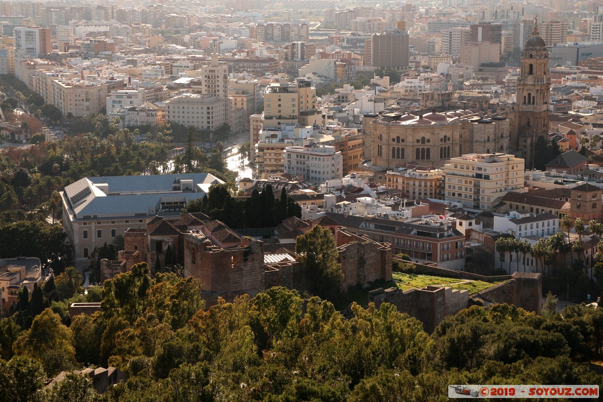 Malaga - Vista desde Castillo de Gibralfaro
Mots-clés: Andalucia ESP Espagne Malaga M&aacute;laga Castillo de Gibralfaro Catedral de la Encarnacion Alcazaba Egli$e chateau