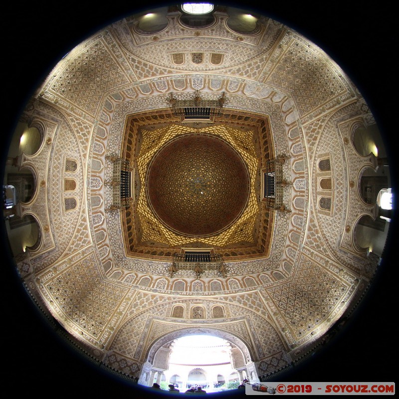Sevilla - Real Alcazar - Palacio Mudejar
Mots-clés: Andalucia ESP Espagne Sevilla Triana Real Alcazar chateau patrimoine unesco Palacio Mudejar Fish eye panorama