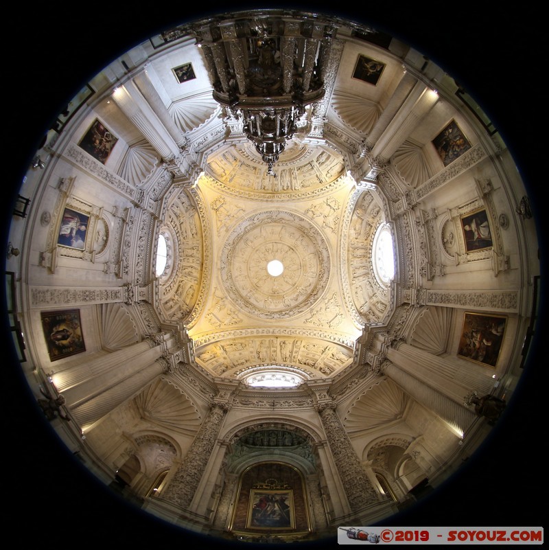 Sevilla - Catedral de Santa Maria de la Sede
Mots-clés: Andalucia ESP Espagne Sevilla Triana Catedral de Santa Maria de la Sede patrimoine unesco Egli$e Fish eye