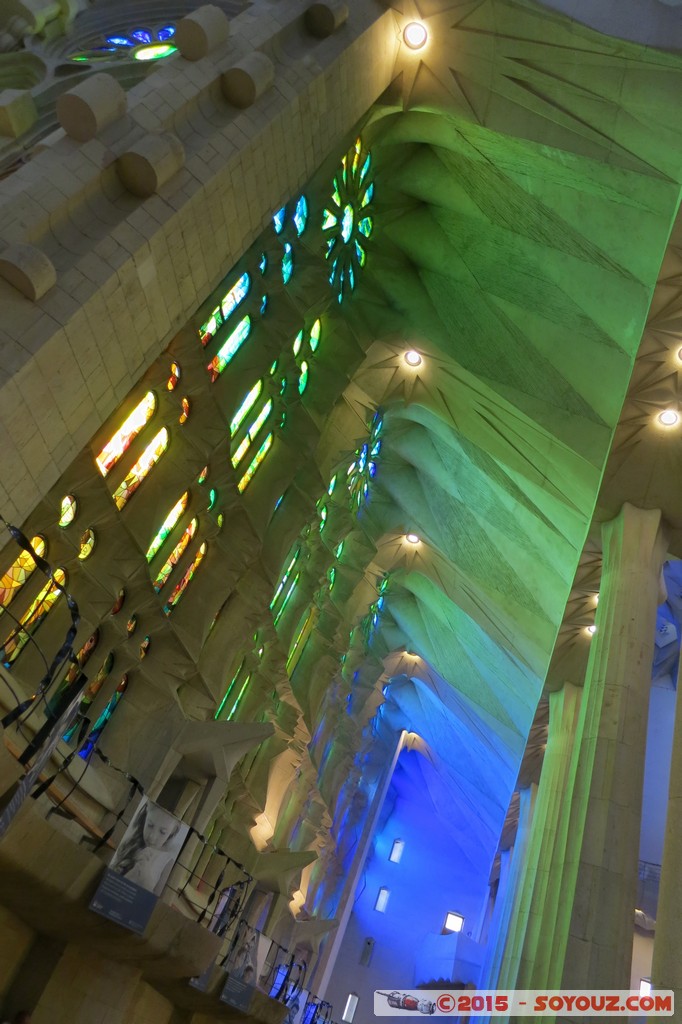 Barcelona - Sagrada Familia
Mots-clés: Barcelona Cataluna ESP Espagne geo:lat=41.40338651 geo:lon=2.17448831 geotagged Sagrada Fam&iacute;lia Sagrada Familia Eglise patrimoine unesco Vitrail Lumiere