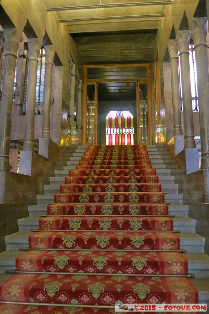Barcelona - Palau Guell
Mots-clés: Barcelona Cataluna Ciutat Vella ESP Espagne geo:lat=41.37882523 geo:lon=2.17422277 geotagged Palau Guell patrimoine unesco gaudi